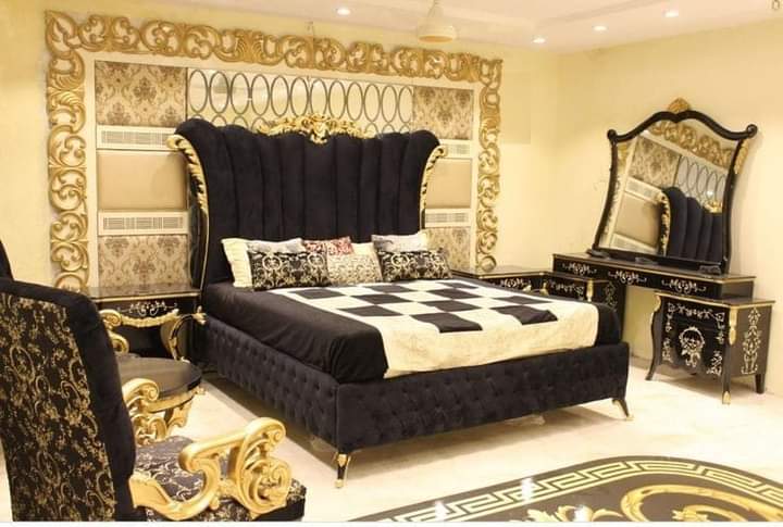 Decorea Home Modern Wooden King Size Bed Set with Headboard