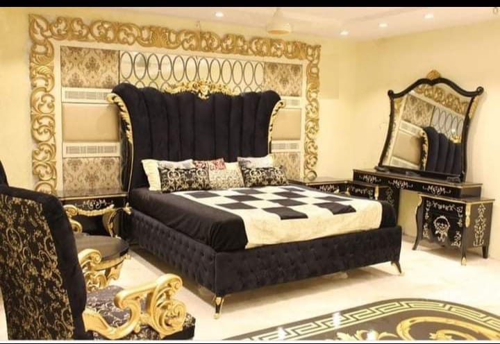 Decorea Home Modern Wooden King Size Bed Set with Headboard