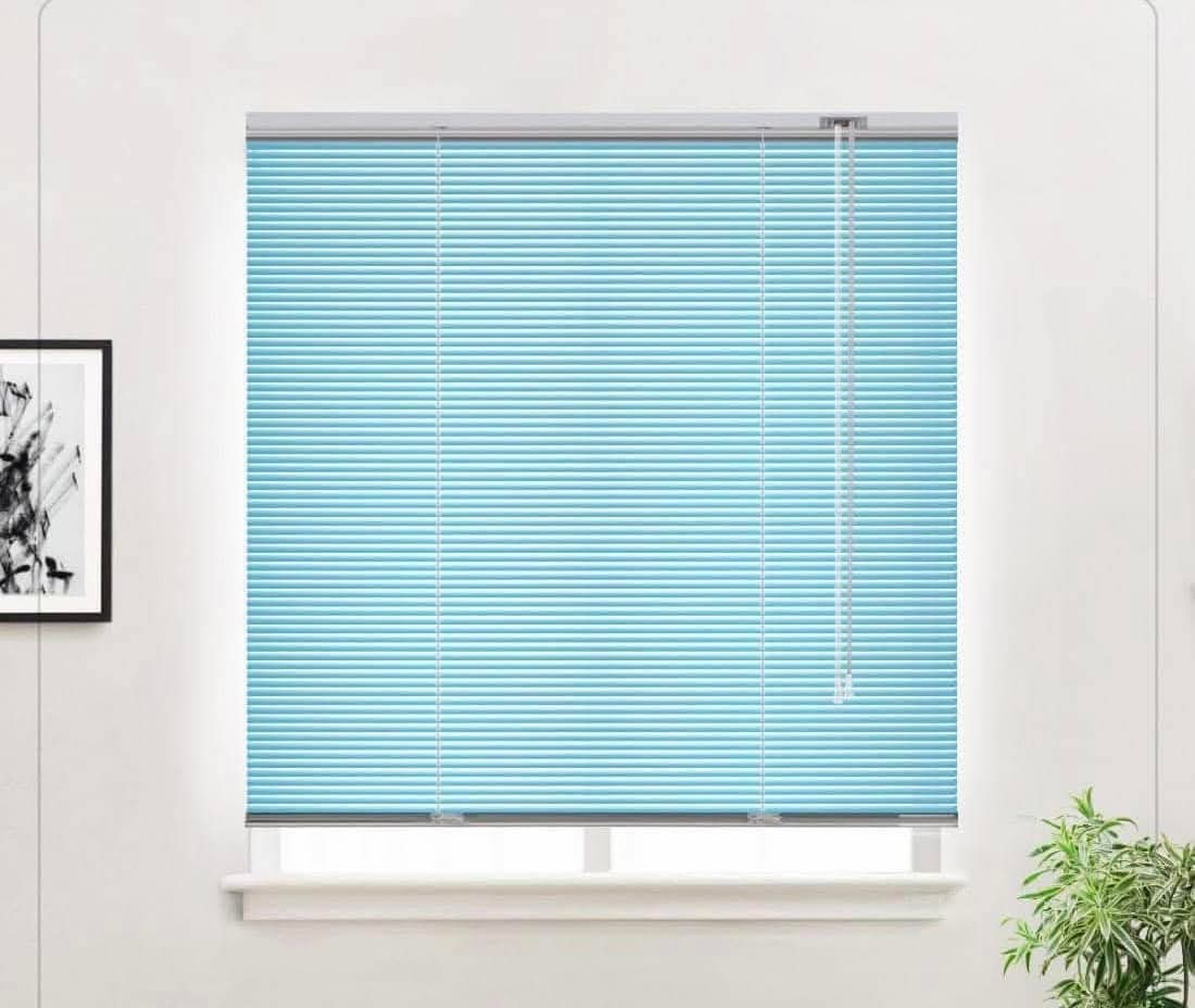 Contemporary Blackout & Sunscreen Blinds for Home & Office